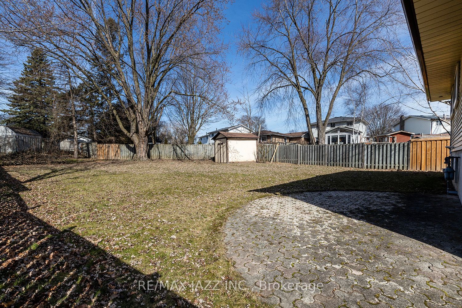 30 Deerpark Crescent