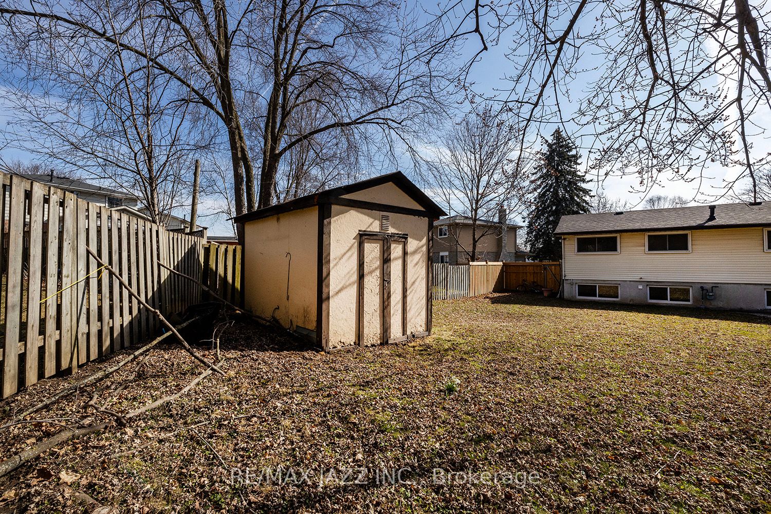 30 Deerpark Crescent
