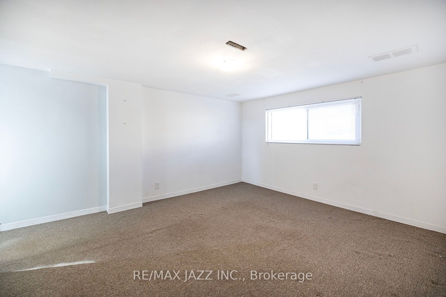30 Deerpark Crescent