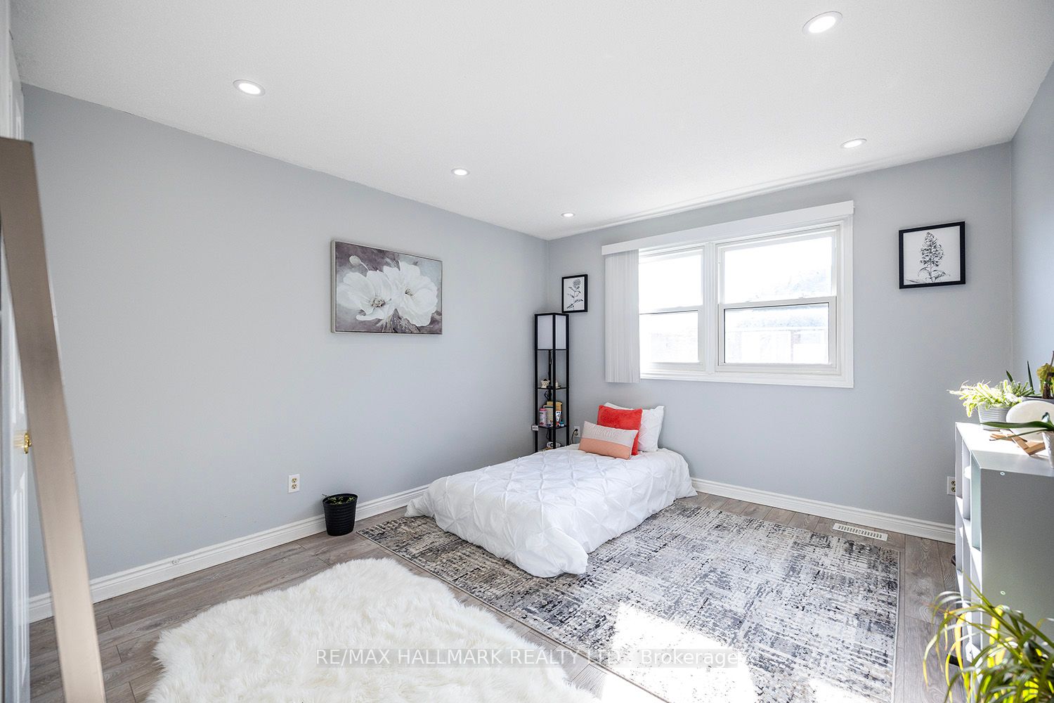 12 Halstead Road