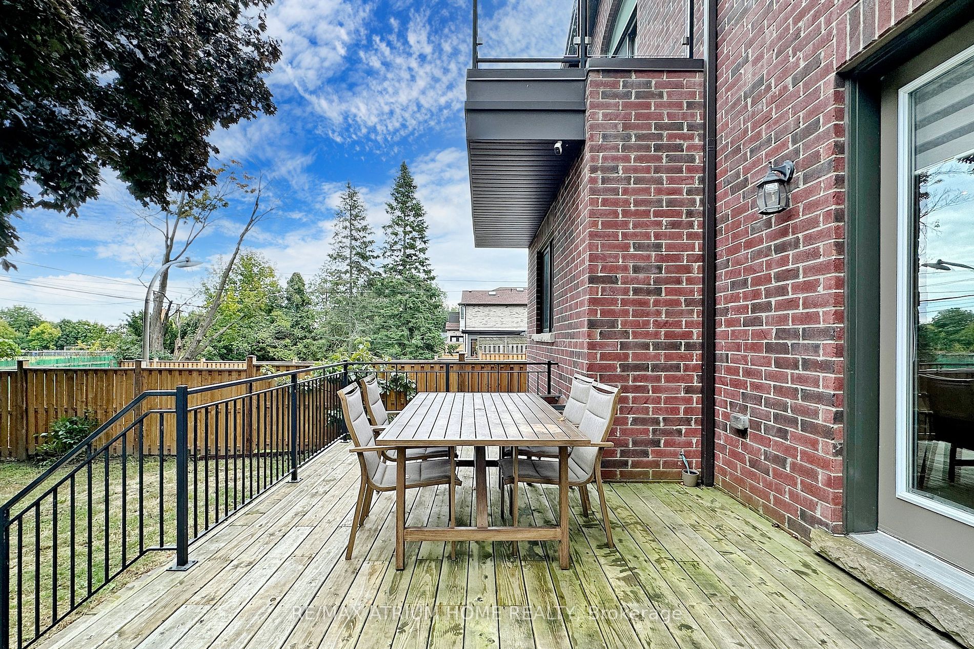 21 Neilson Ave