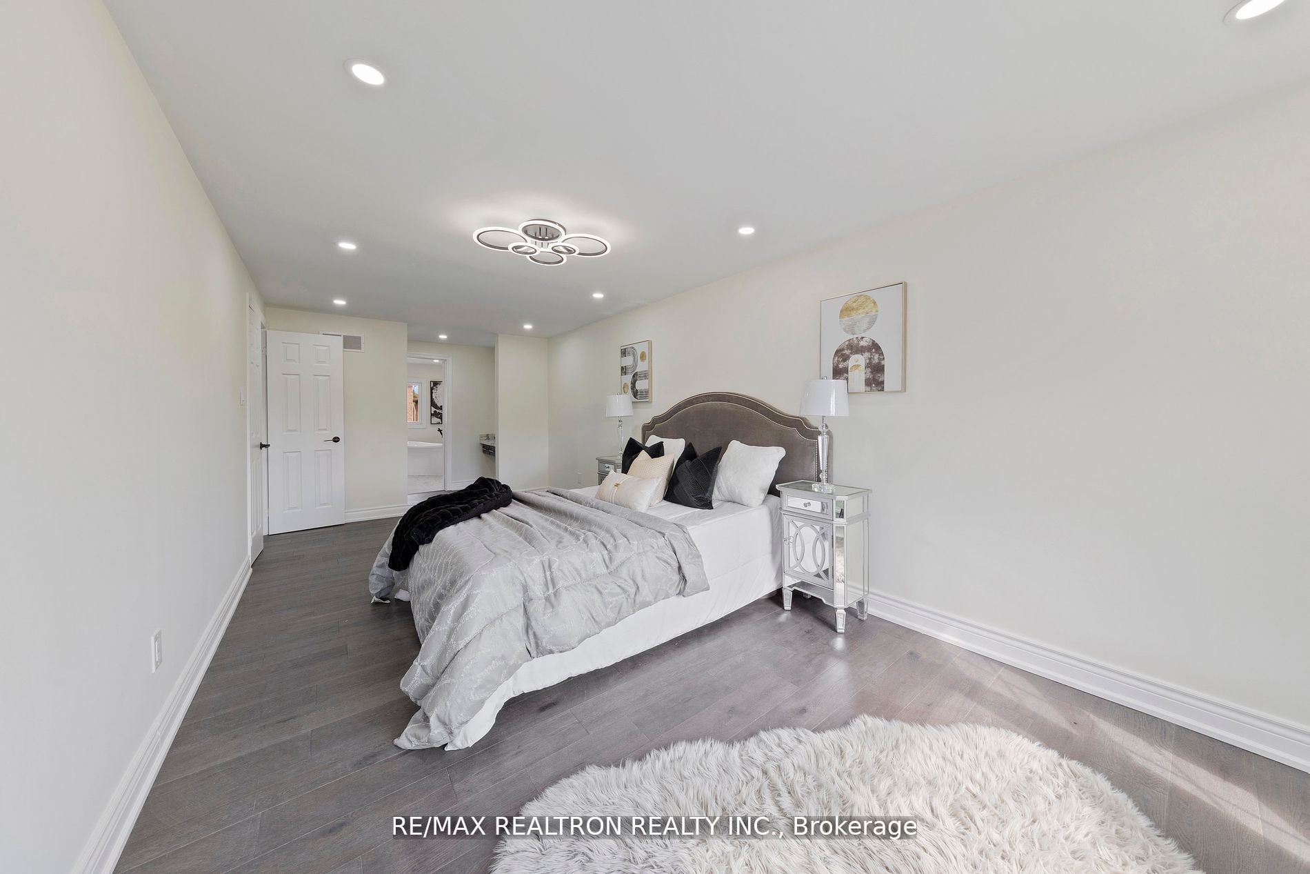 63 Darby Crt