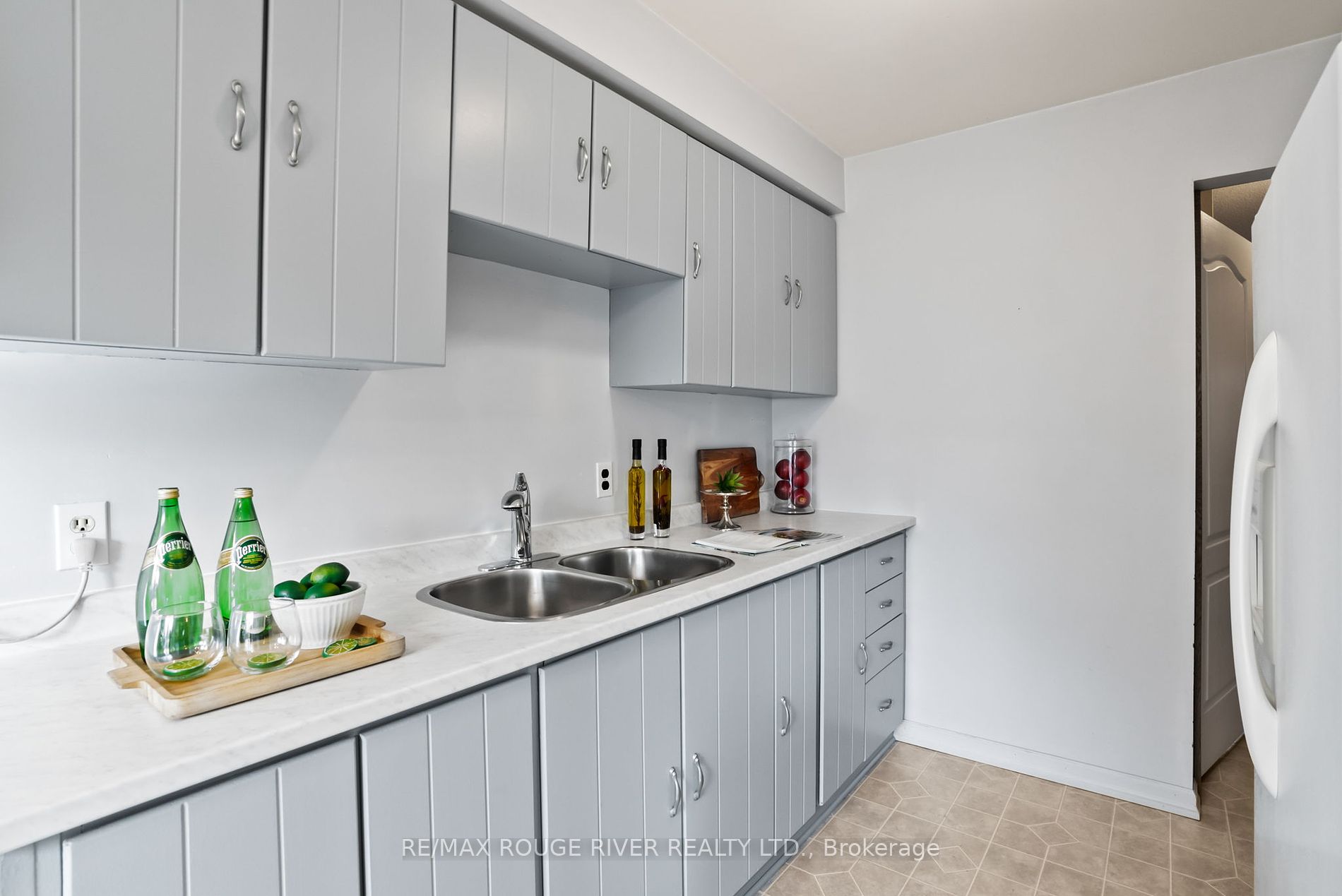 43 Sawdon Dr