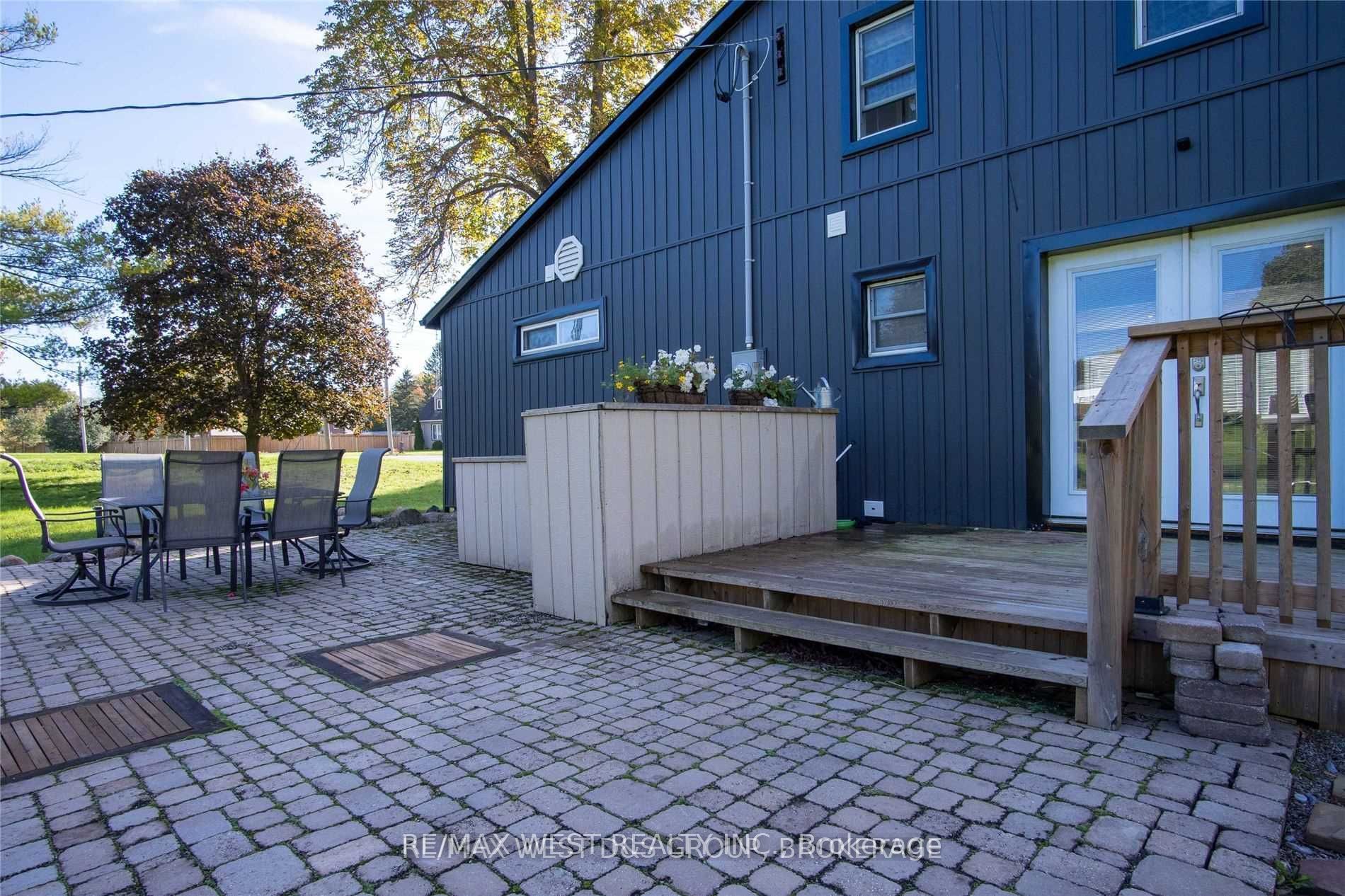7 Maple Street