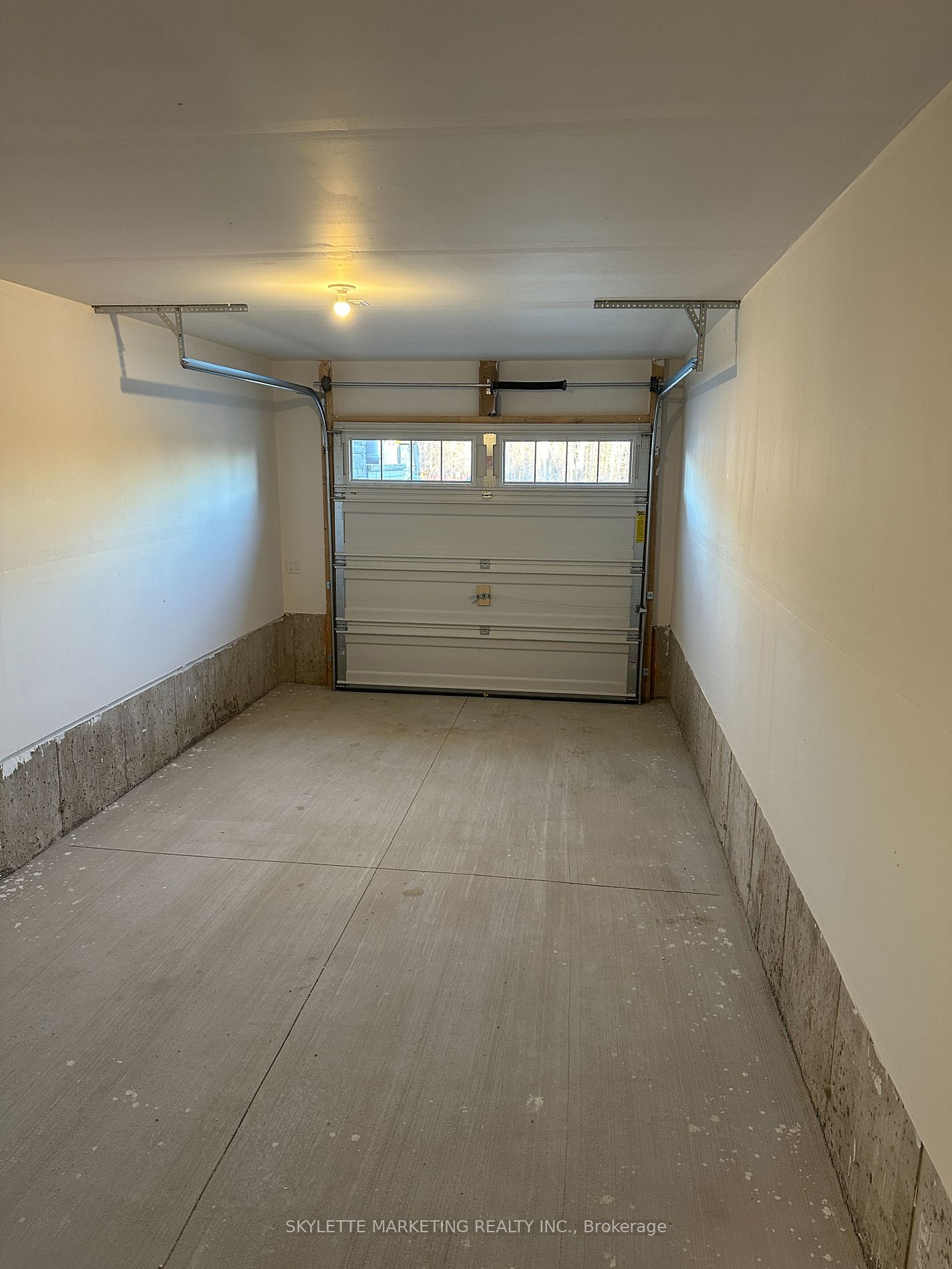 32 Coote Crt, #Lot #10