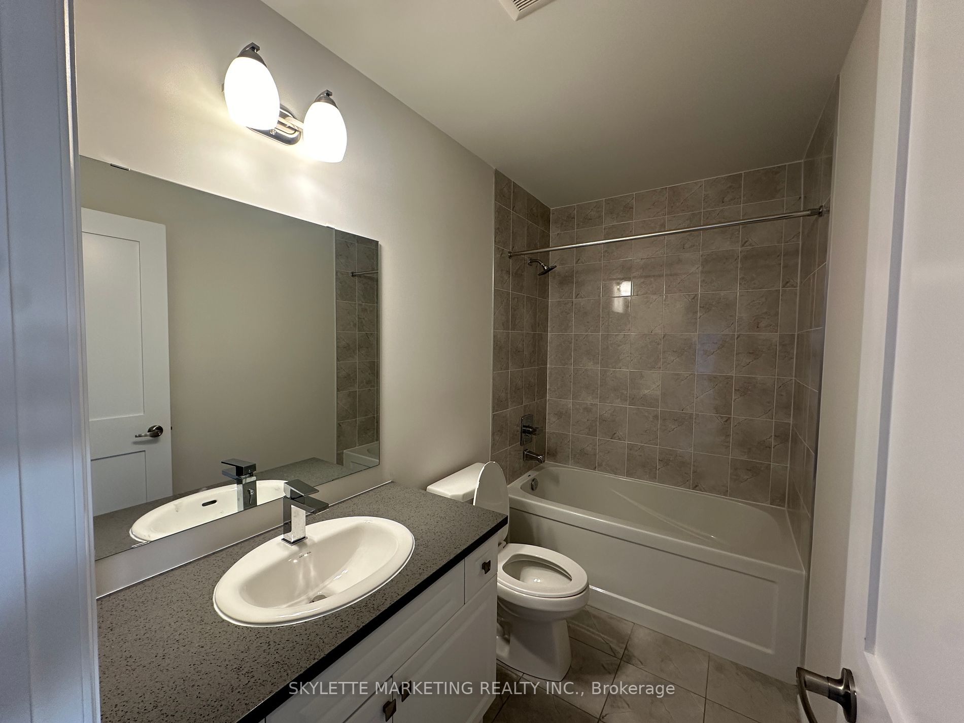 32 Coote Crt, #Lot #10