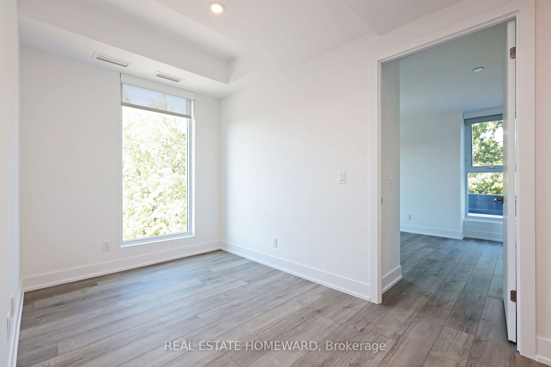 1316 Kingston Rd, #406