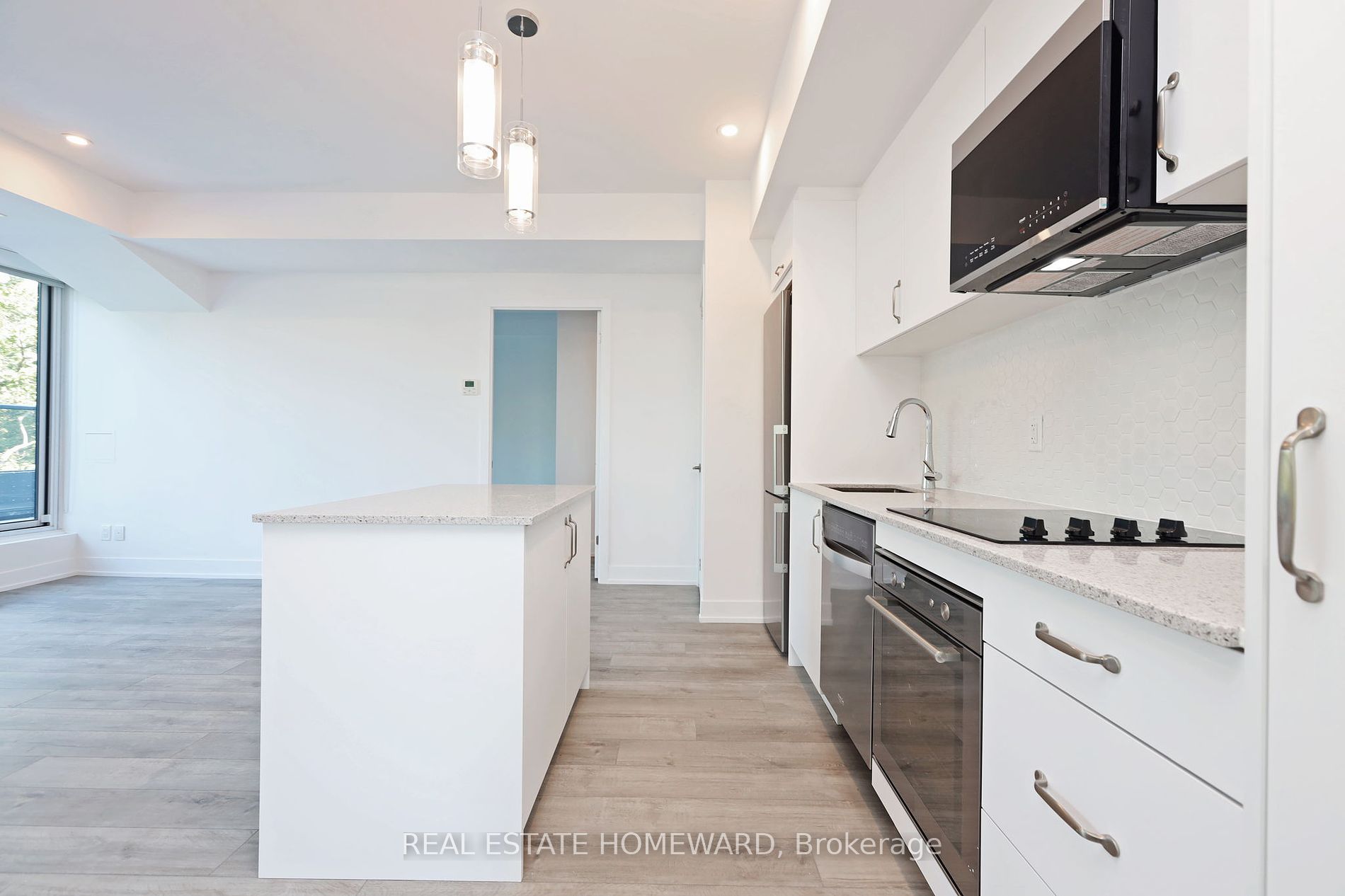 1316 Kingston Rd, #406