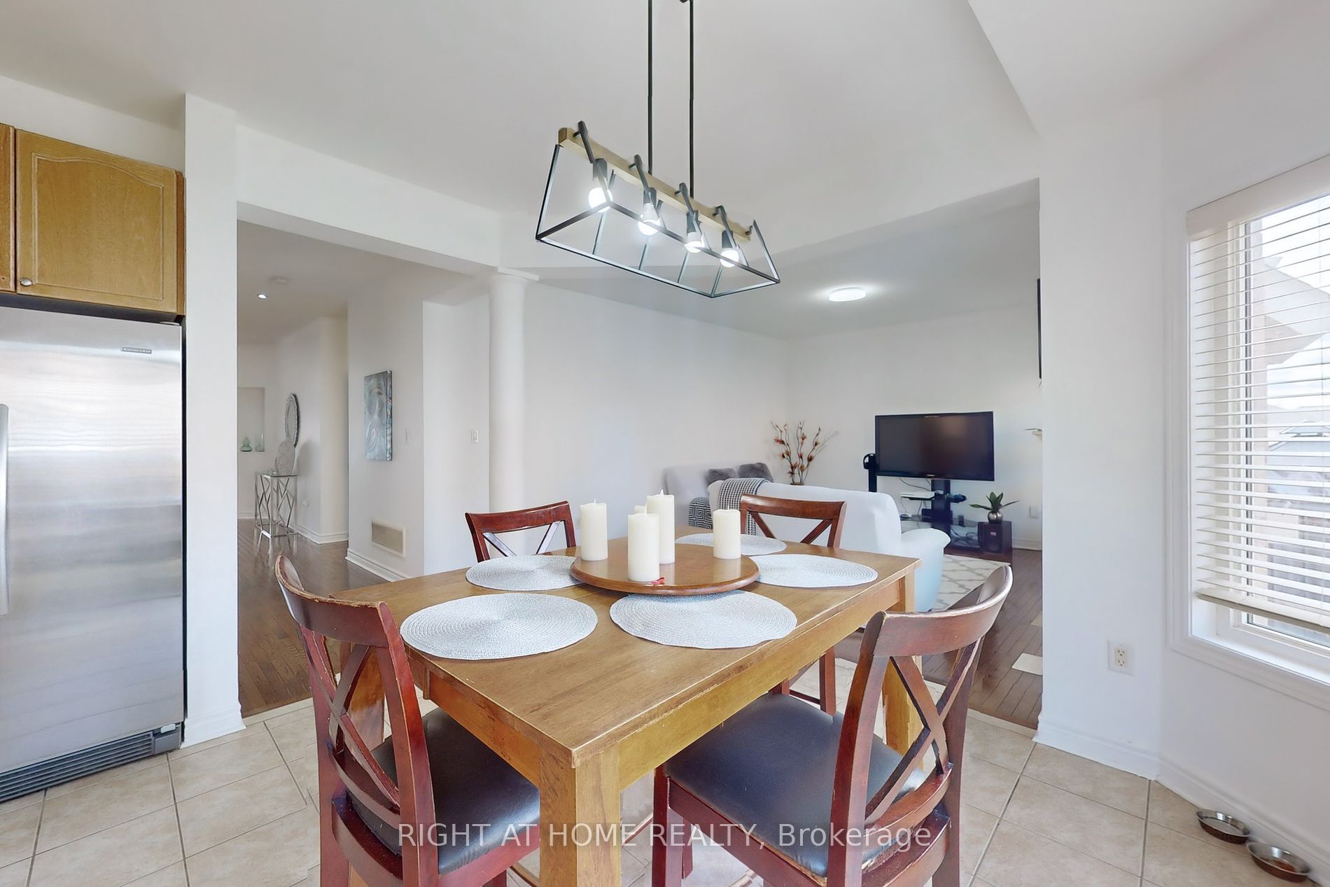 6 Mccarrick Street W