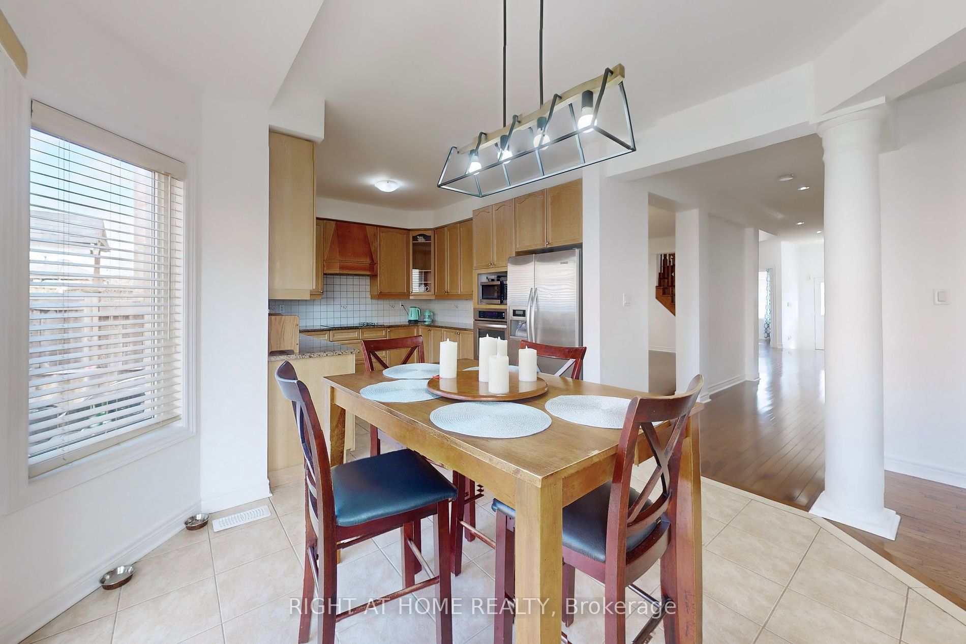 6 Mccarrick Street W