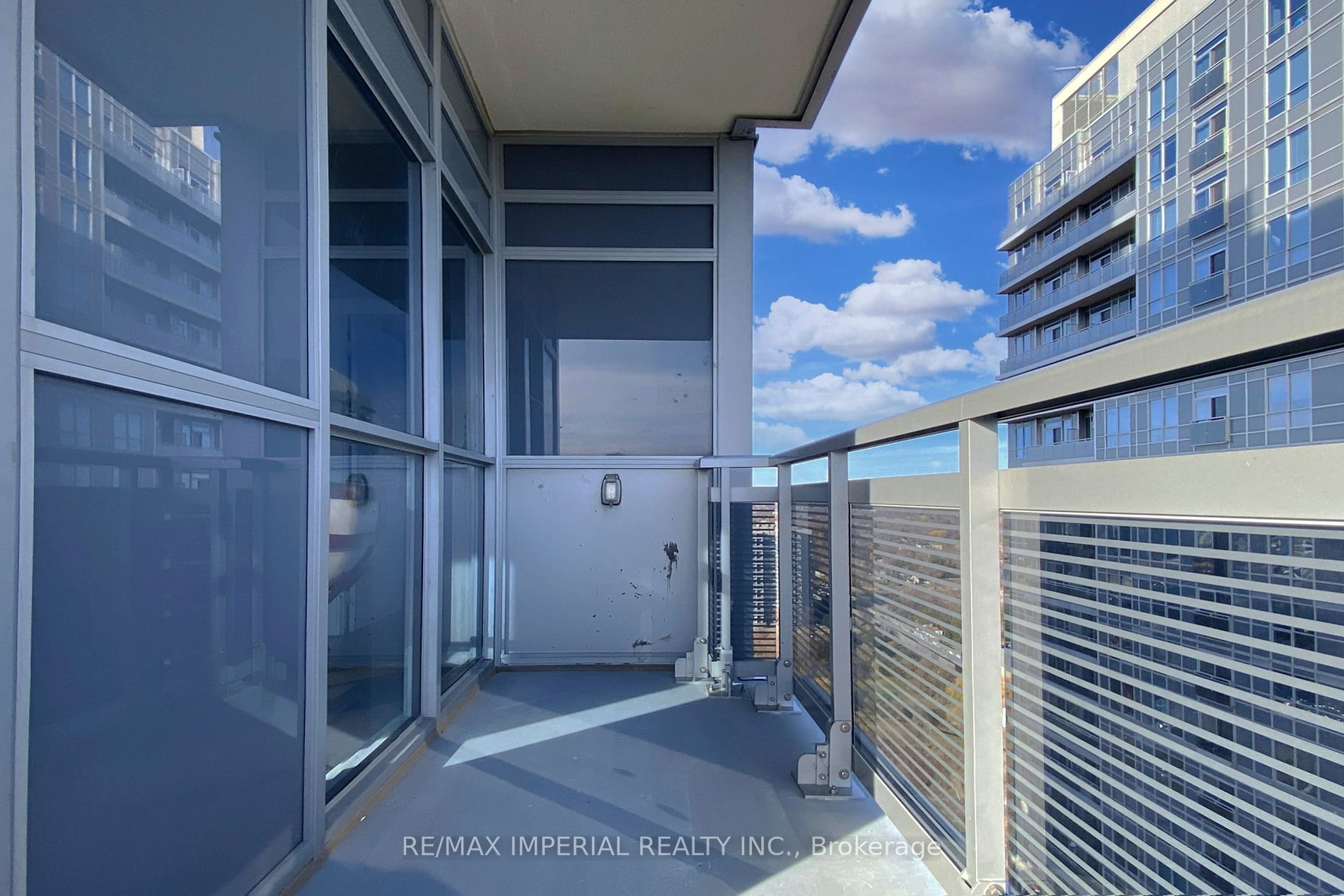 275 Village Green Sq, #2916