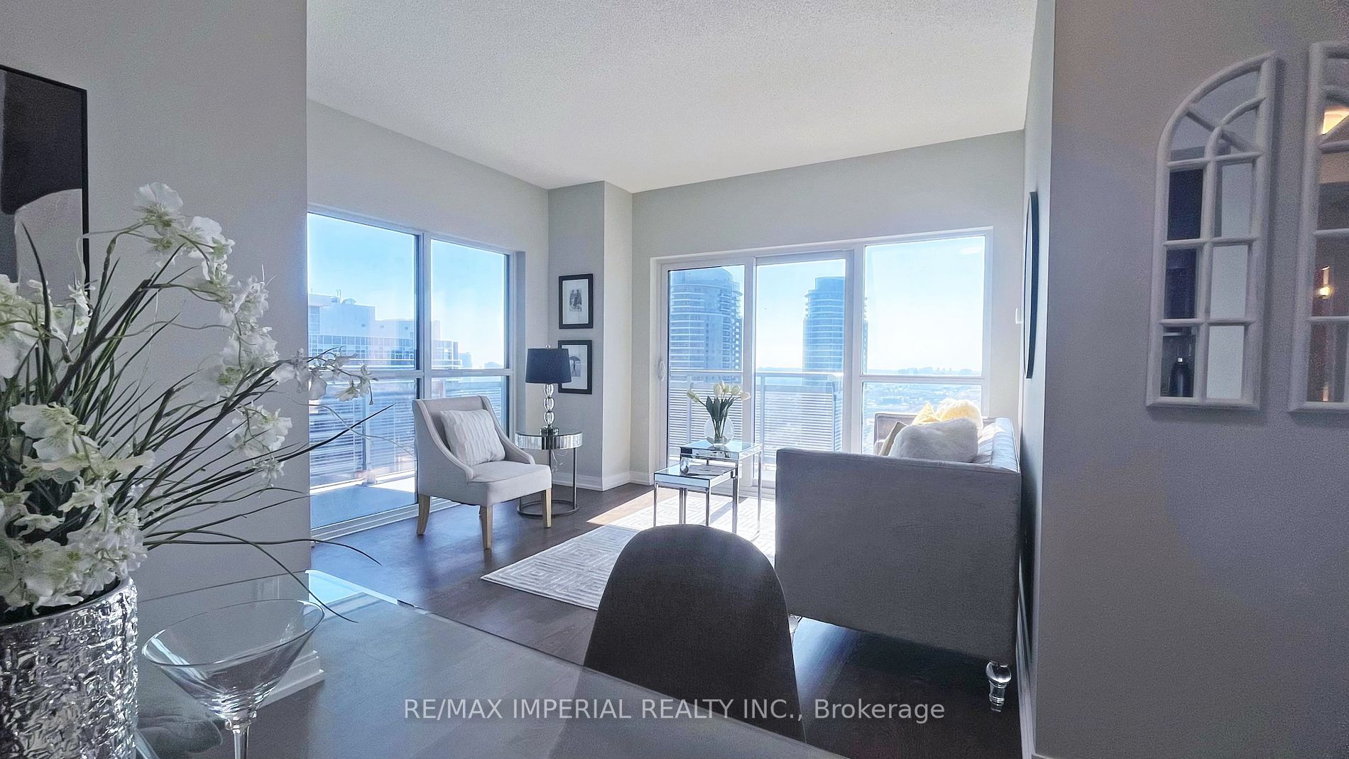 275 Village Green Sq, #2916