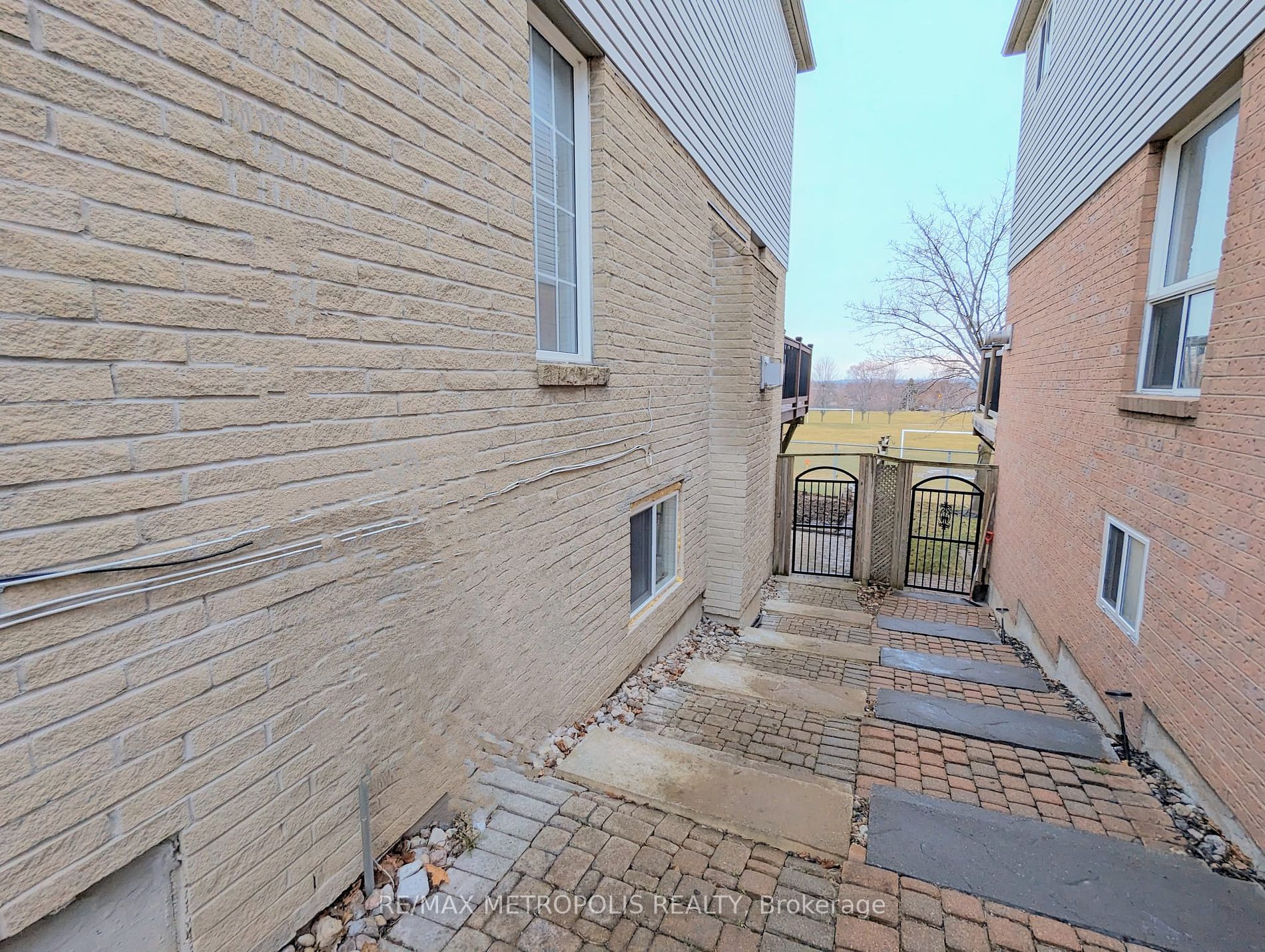 102 Hibbard Dr, #Bsmt