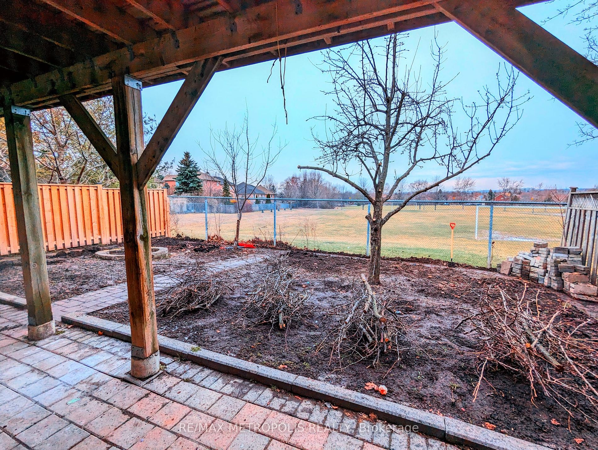 102 Hibbard Dr, #Bsmt