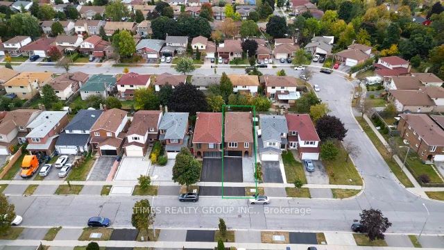 185 Braymore Blvd