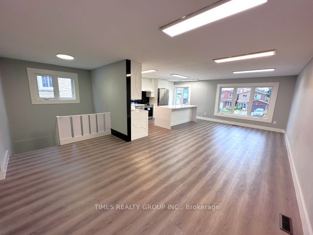 185 Braymore Blvd