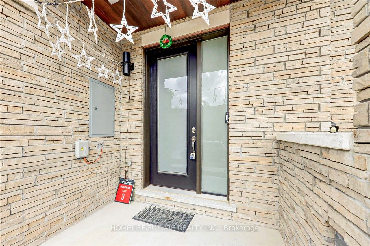 130 OGSTON Crescent