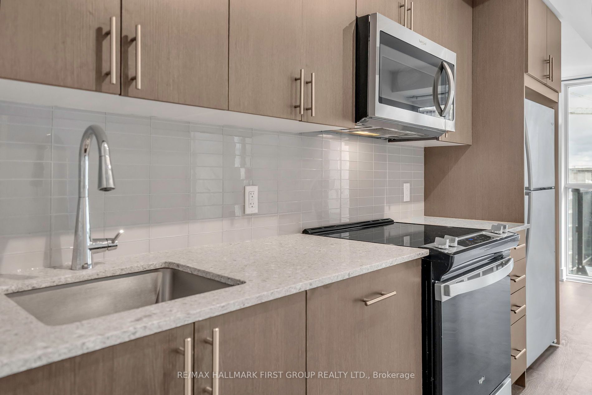 2550 Simcoe St, #1814