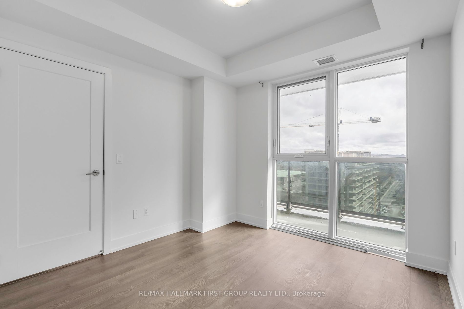 2550 Simcoe St, #1814