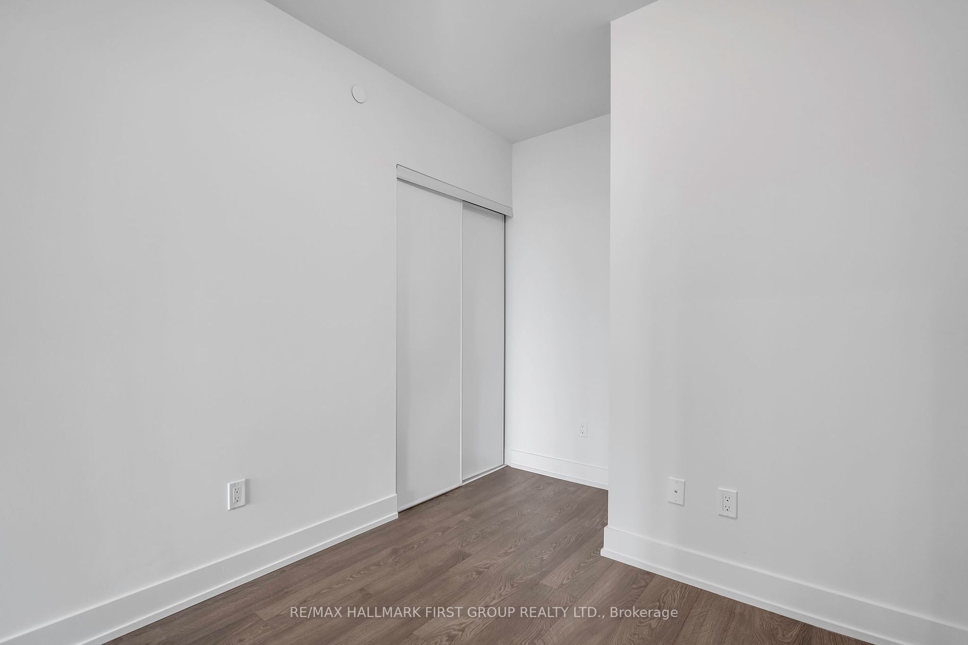2550 Simcoe St, #1814