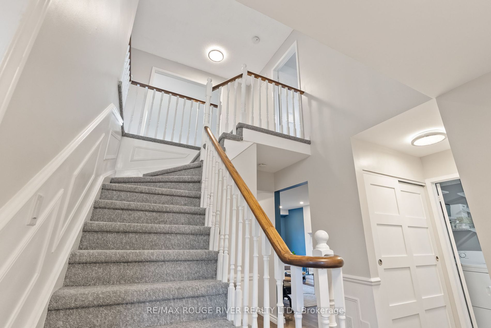 211 Bassett Blvd