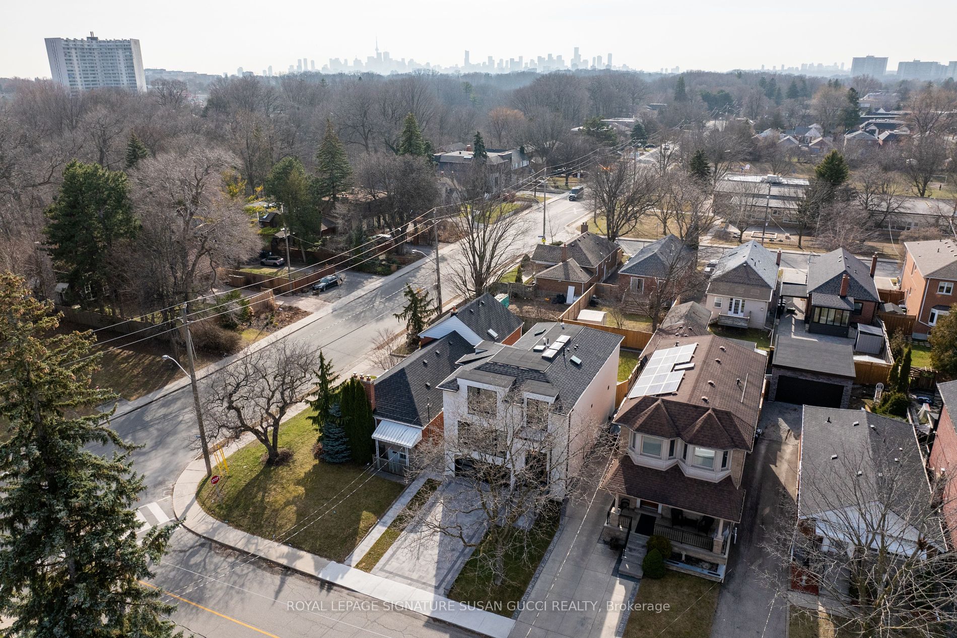6 Doris Dr