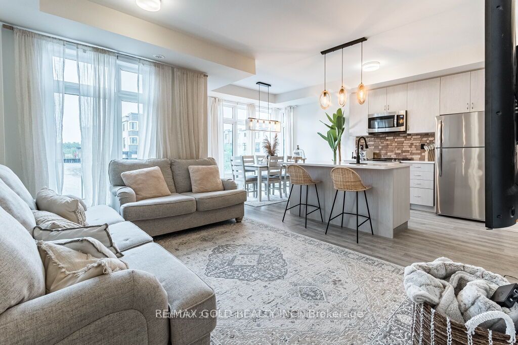 2550 Castlegate Crossing, #220