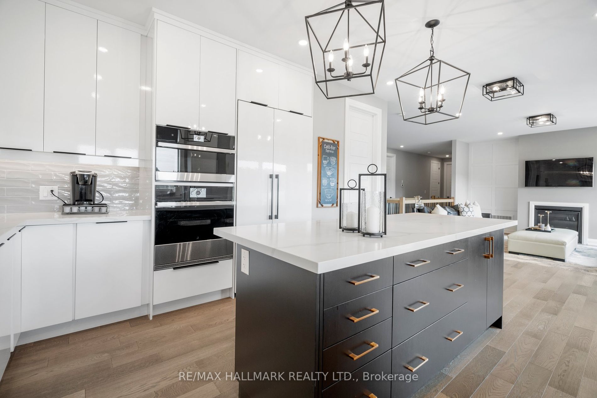 51 Charles Tilley Cres