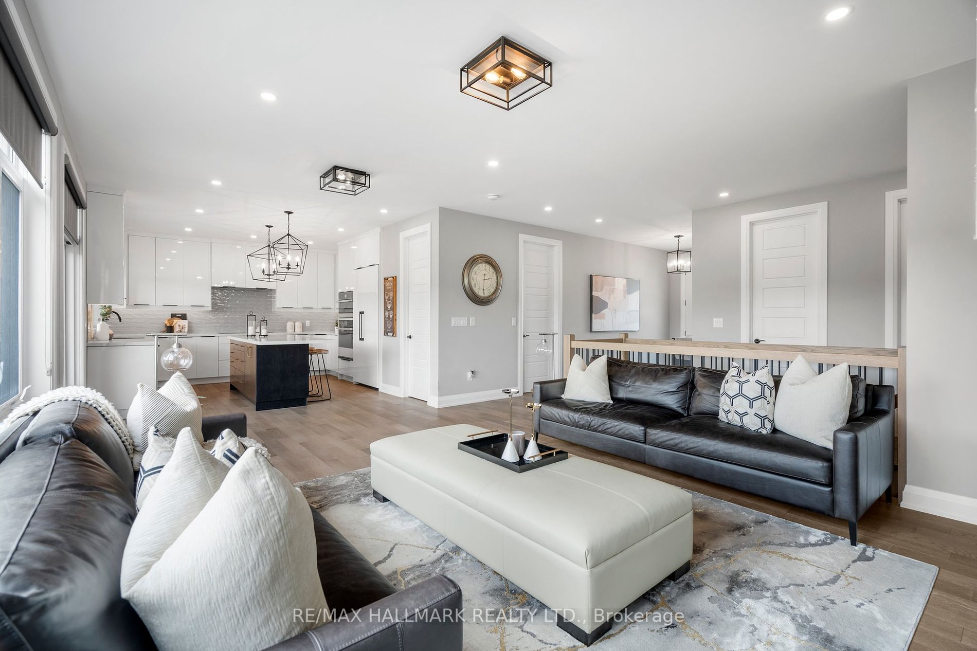 51 Charles Tilley Cres