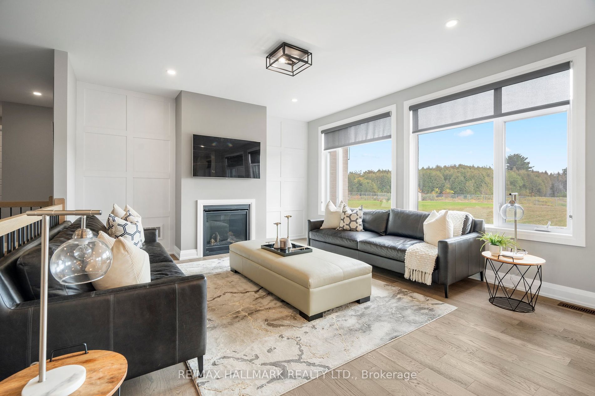 51 Charles Tilley Cres