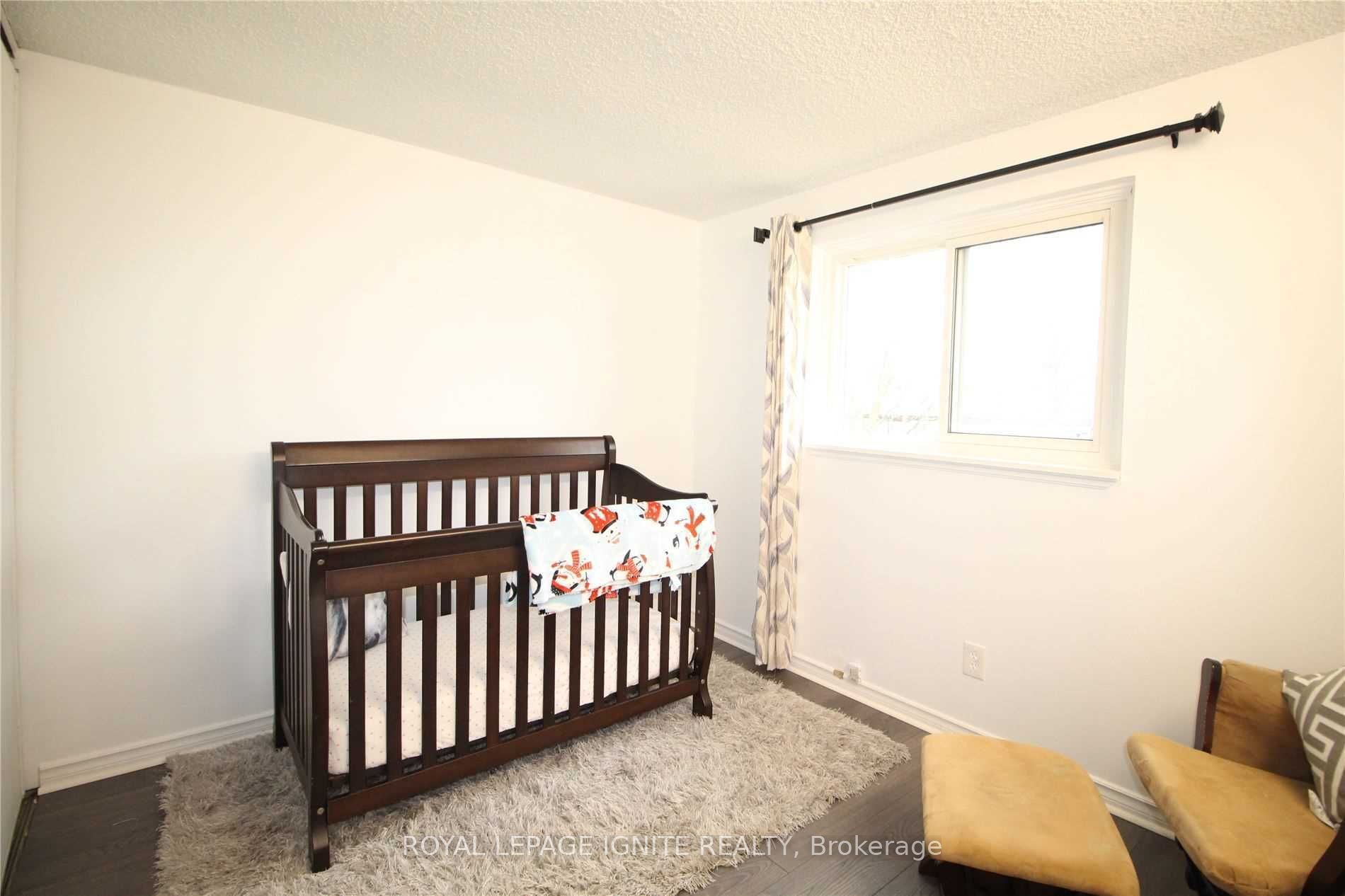 31 Parker Cres, #17