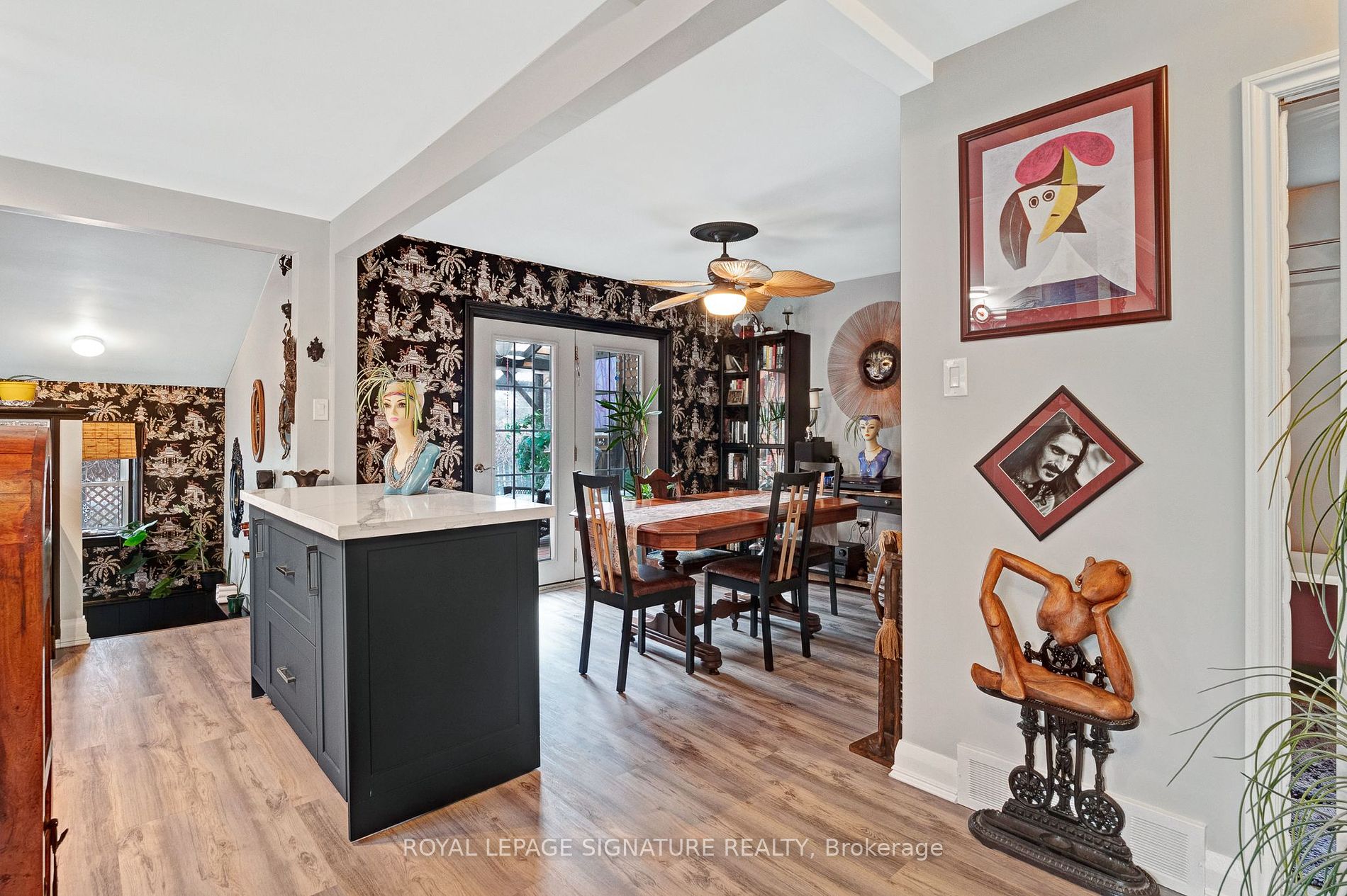 22 Westcroft Dr