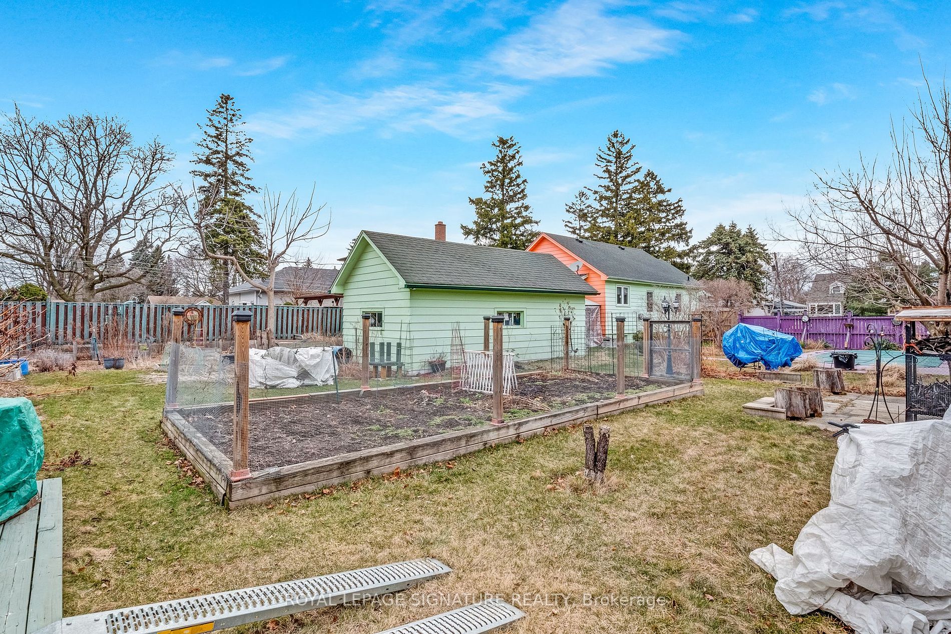 22 Westcroft Dr