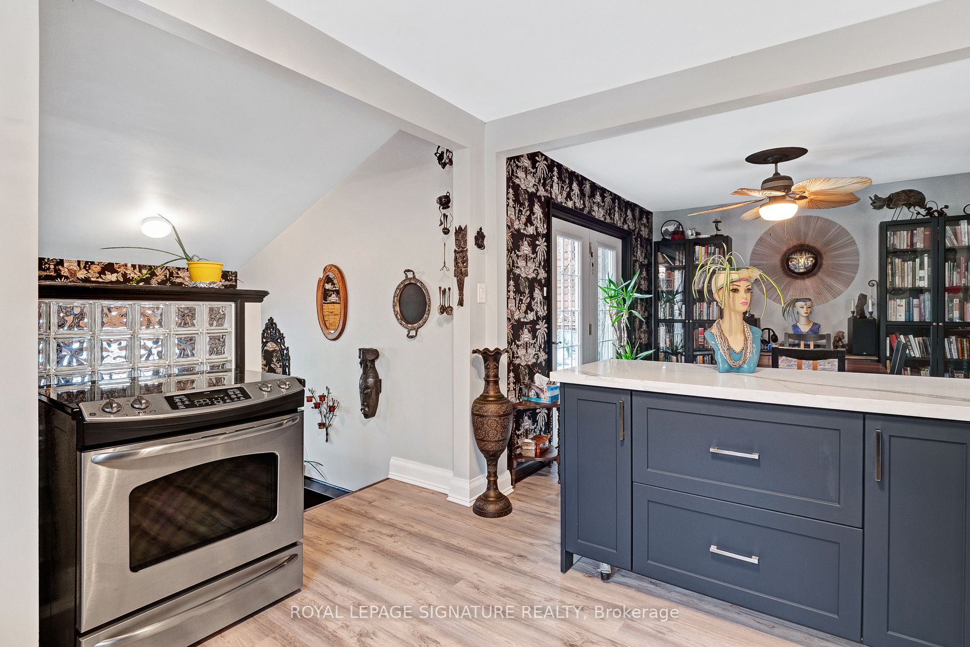 22 Westcroft Dr
