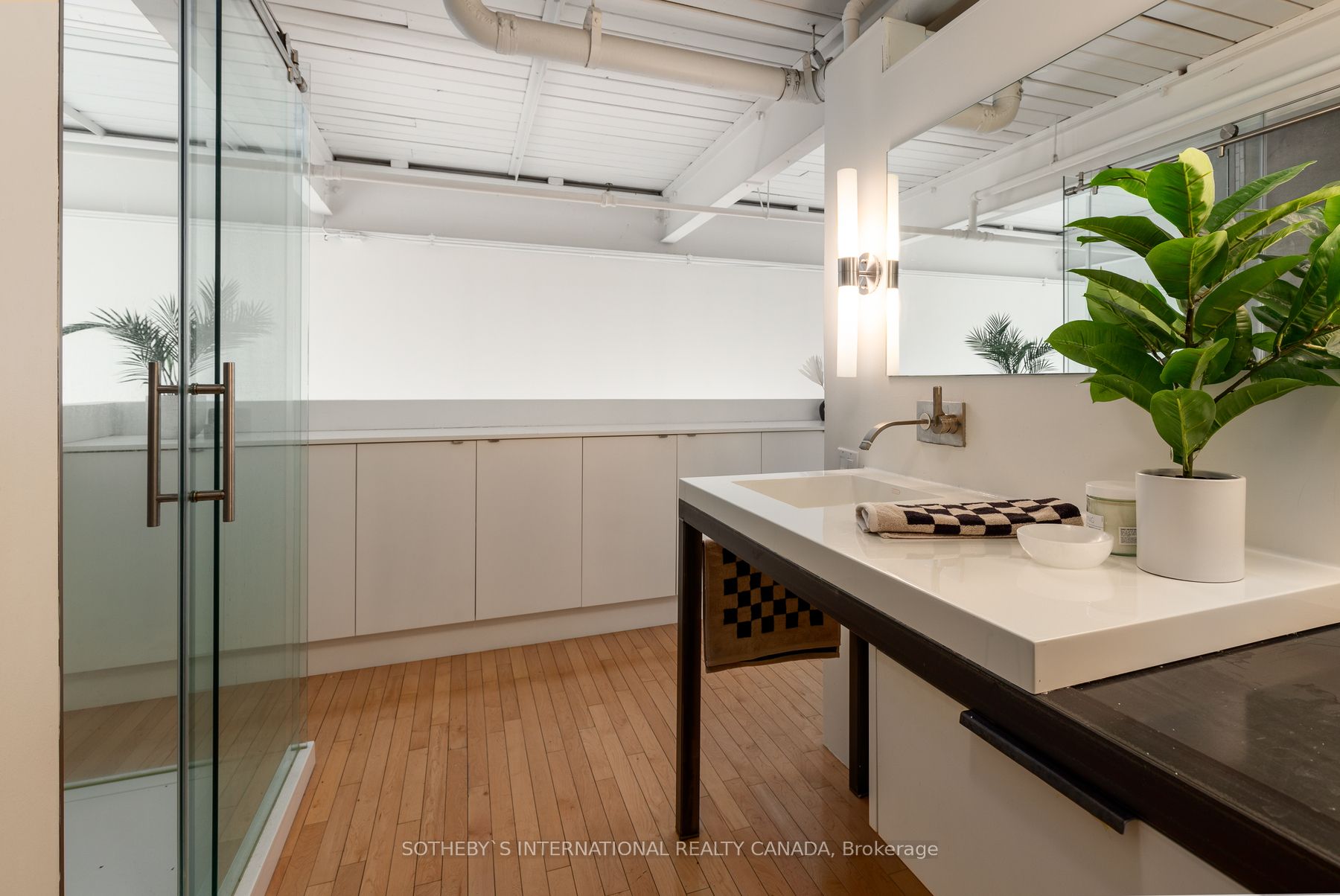 1173 Dundas Street E, #216