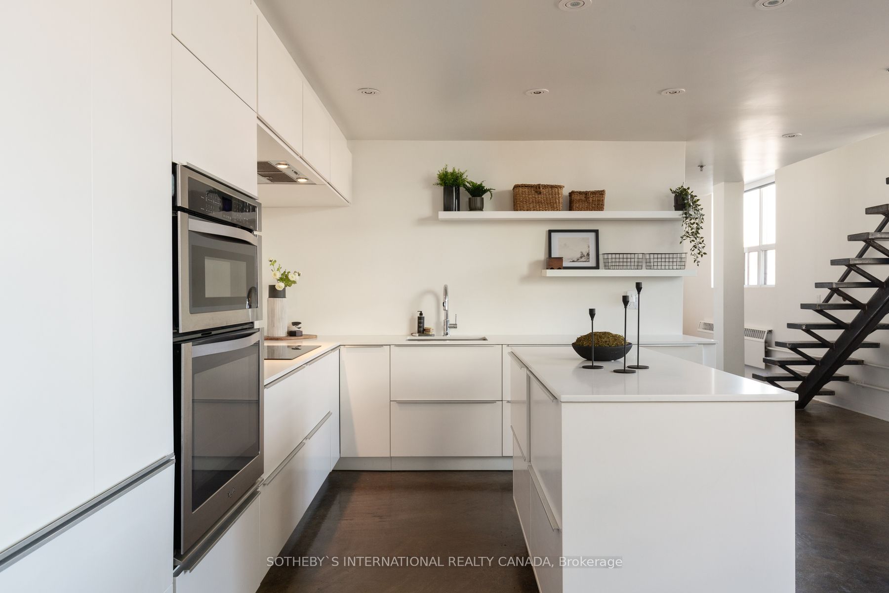 1173 Dundas Street E, #216