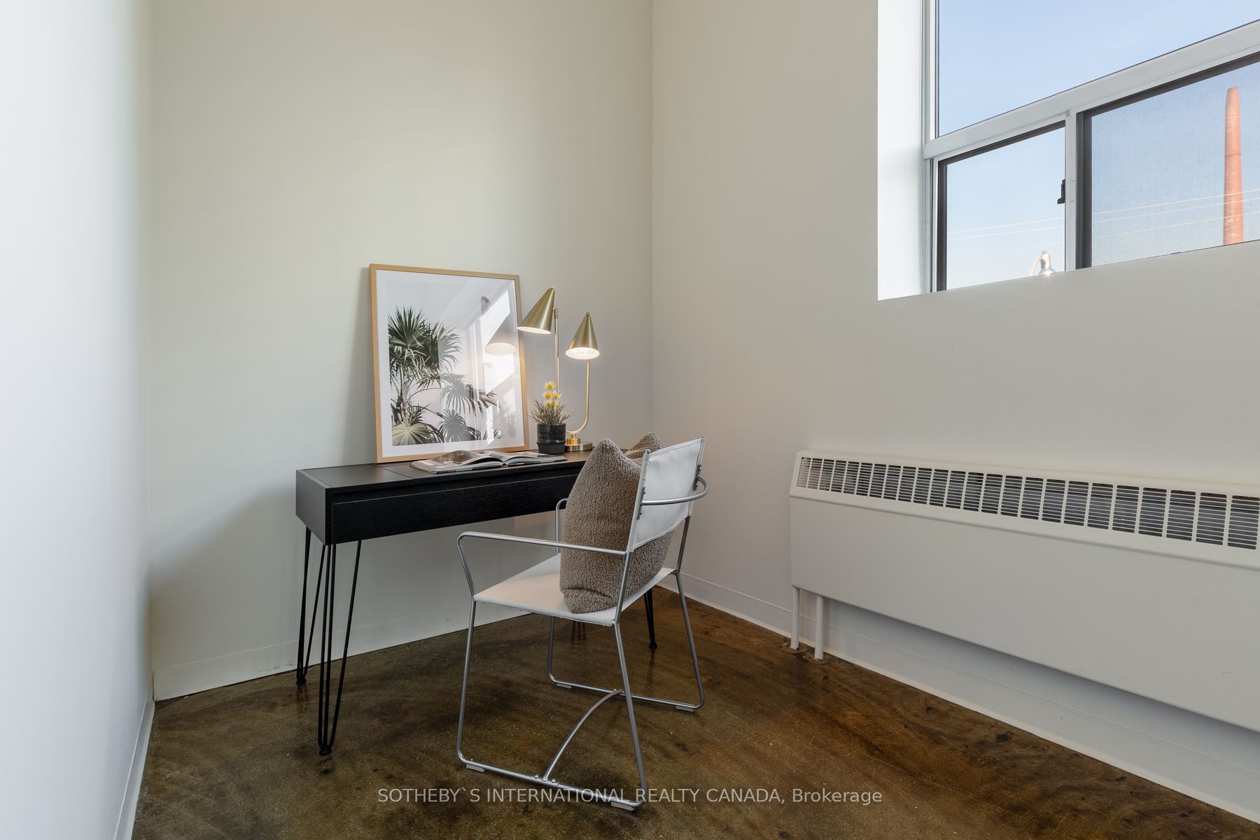 1173 Dundas Street E, #216