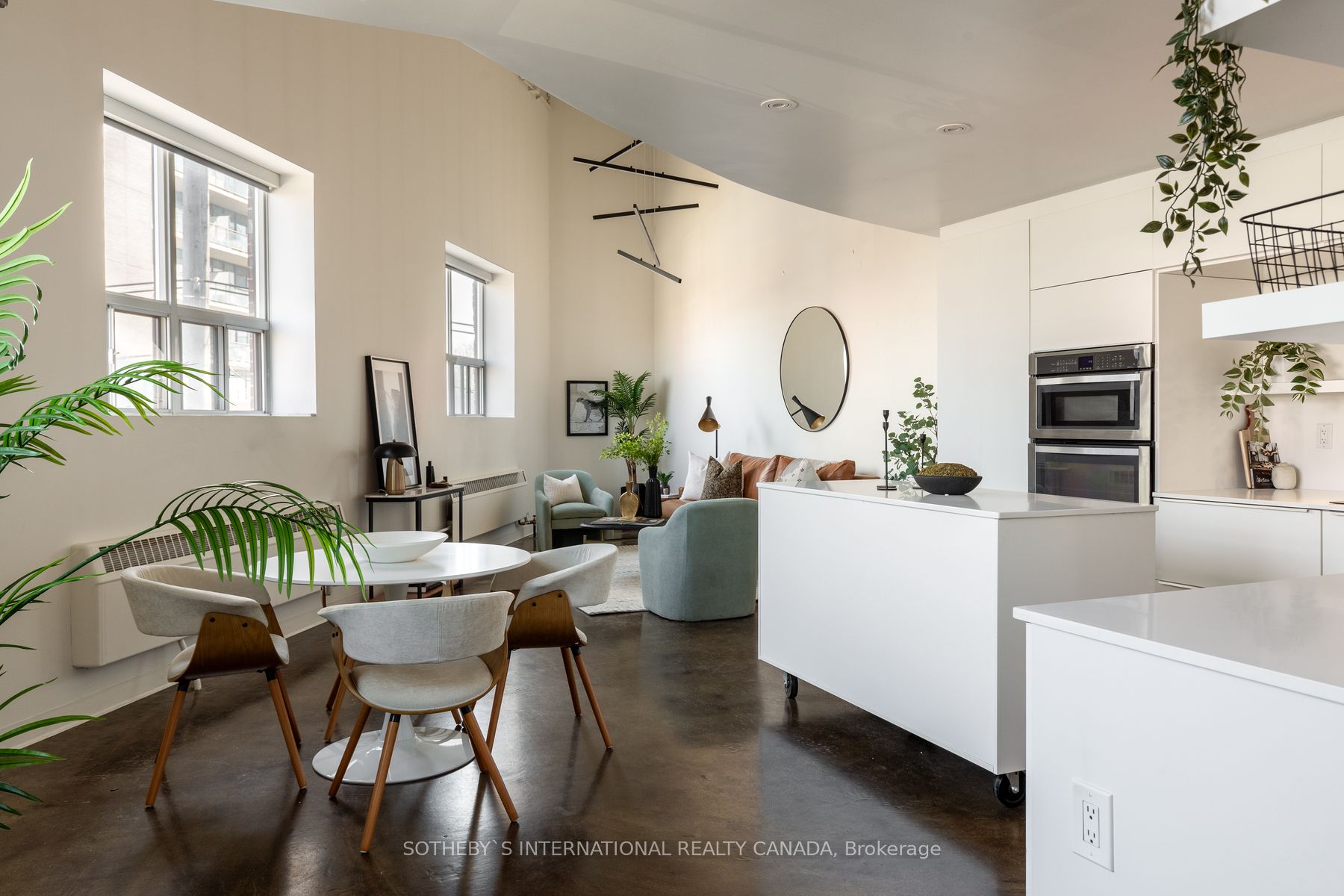 1173 Dundas Street E, #216