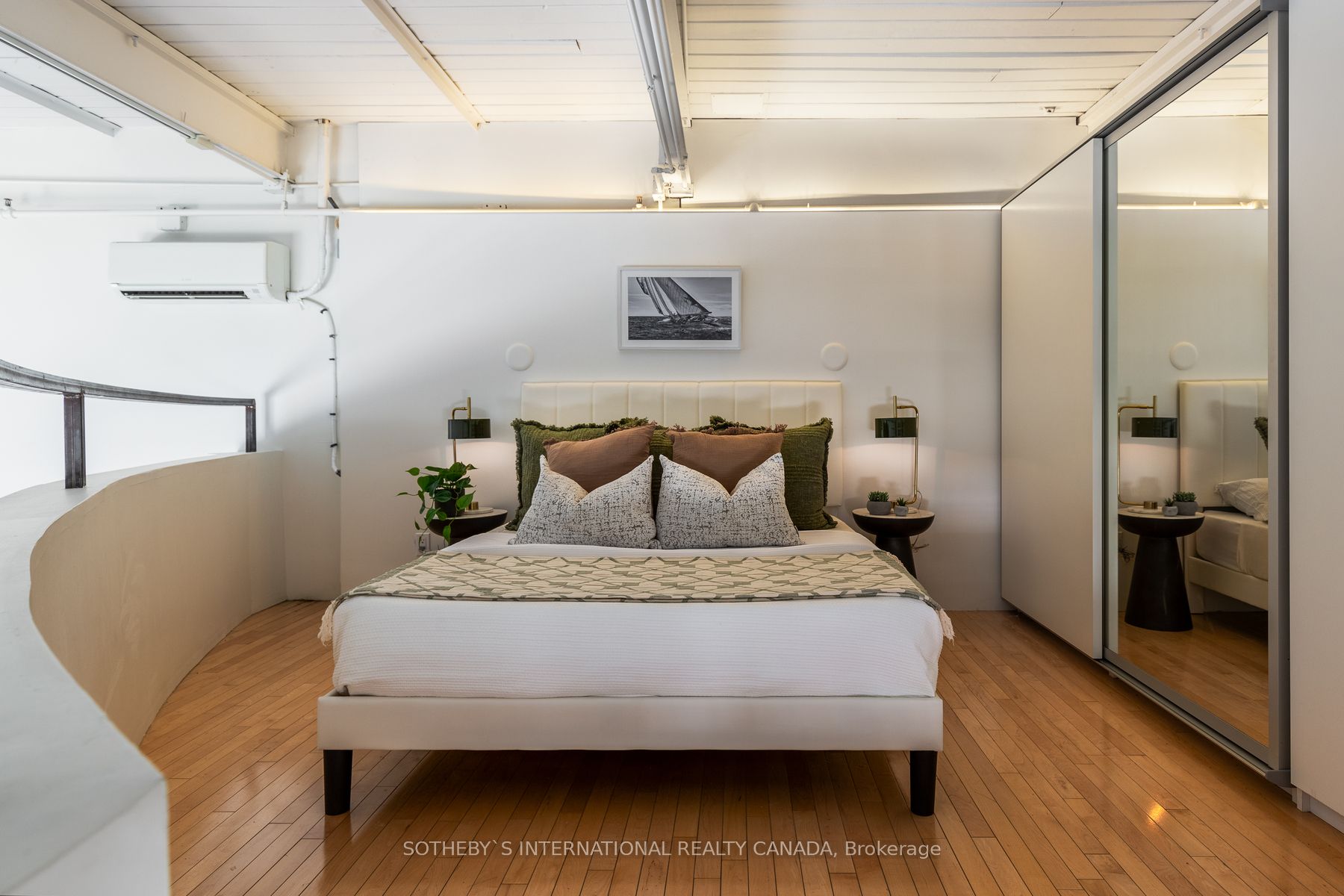 1173 Dundas Street E, #216