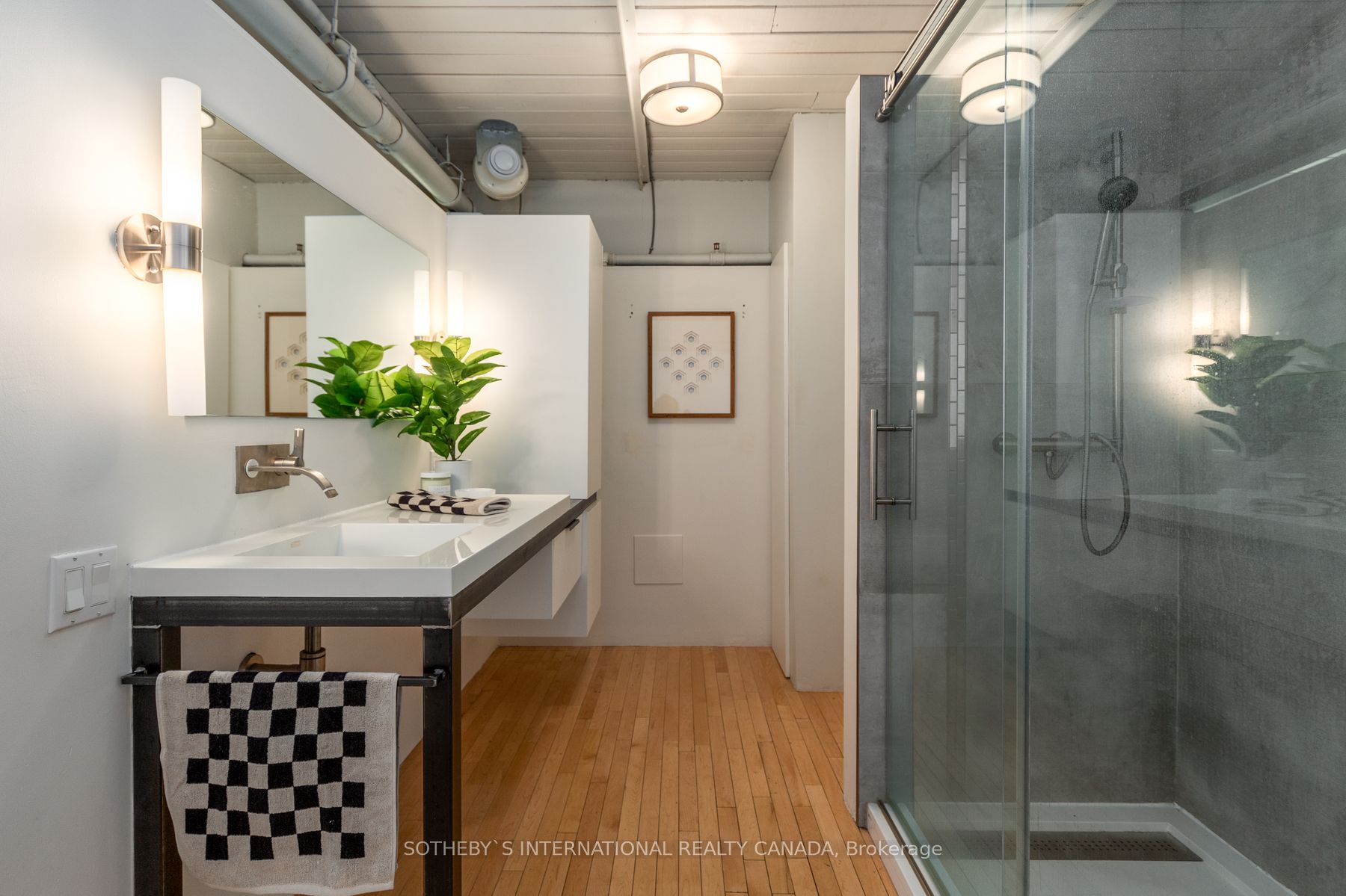 1173 Dundas Street E, #216