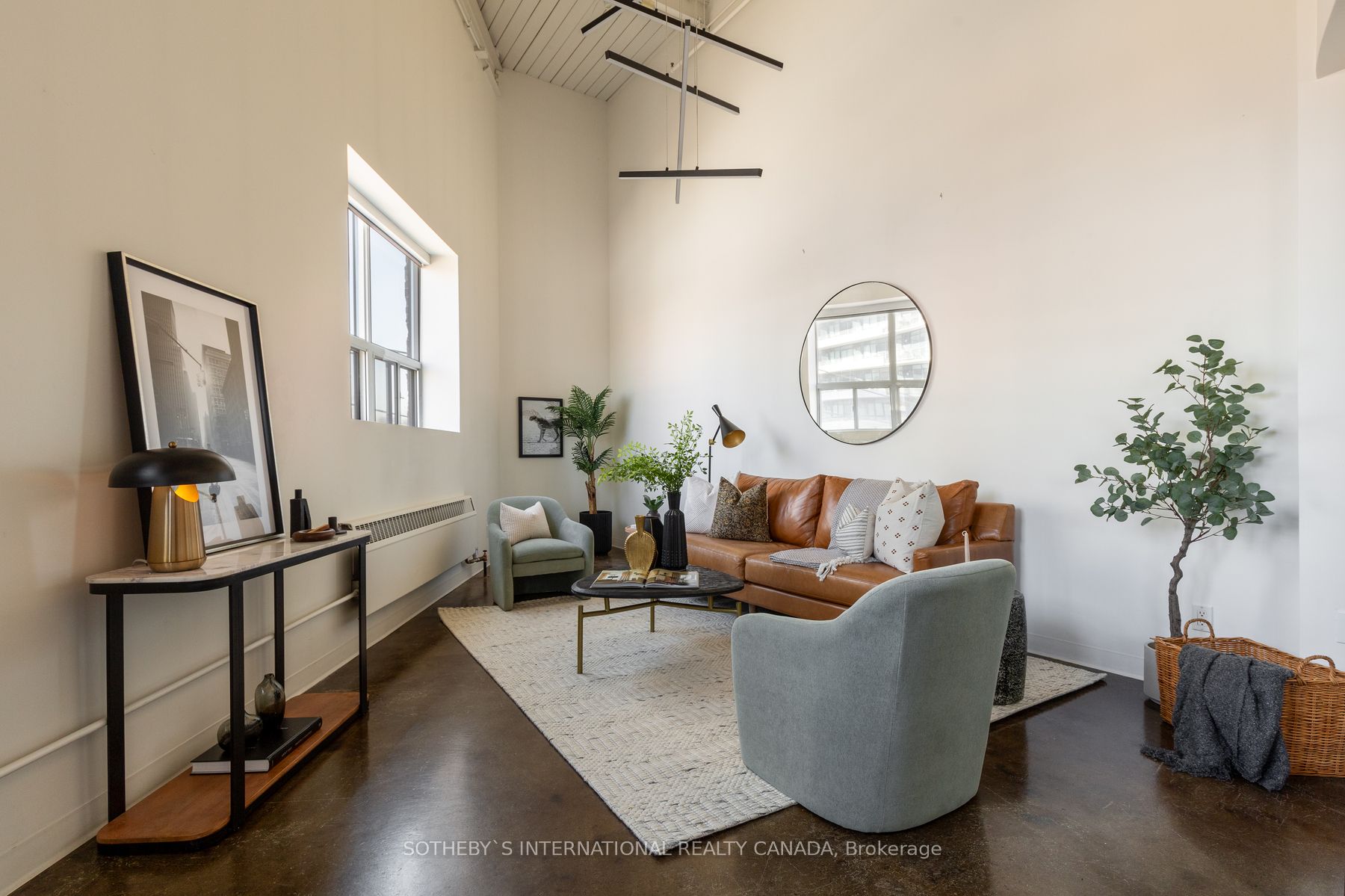 1173 Dundas Street E, #216