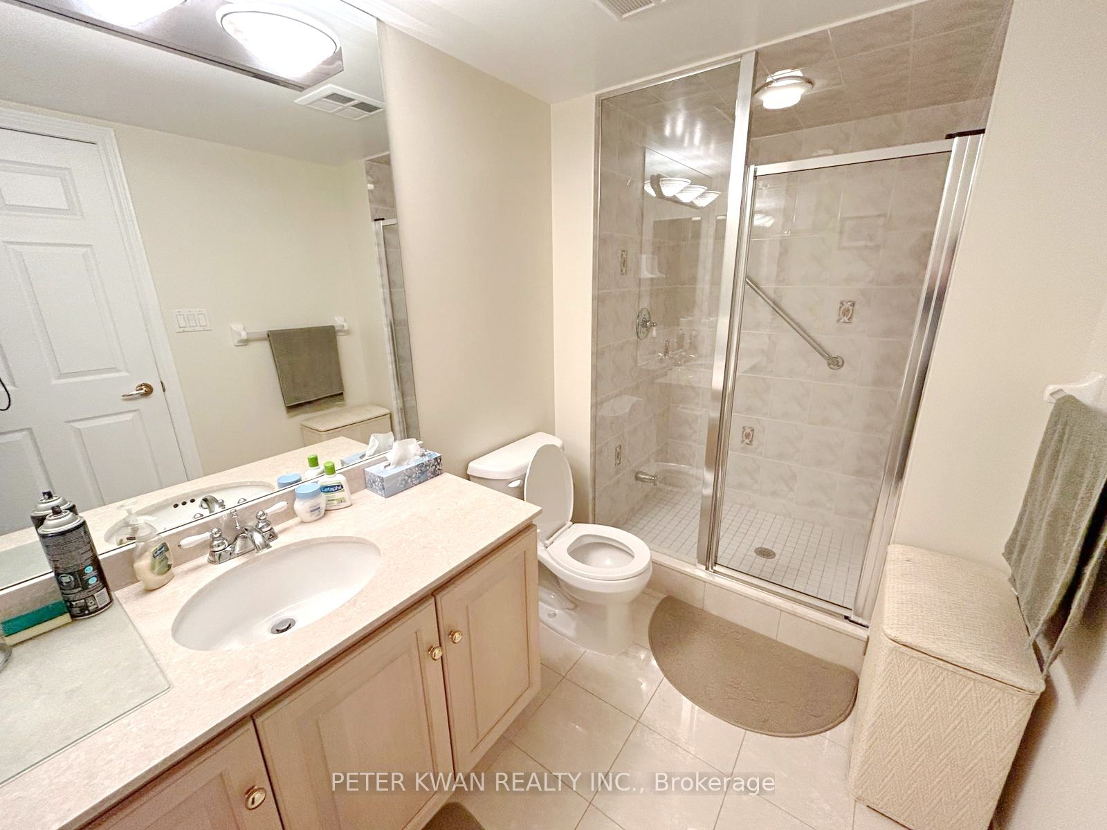 138 Bonis Ave, #618
