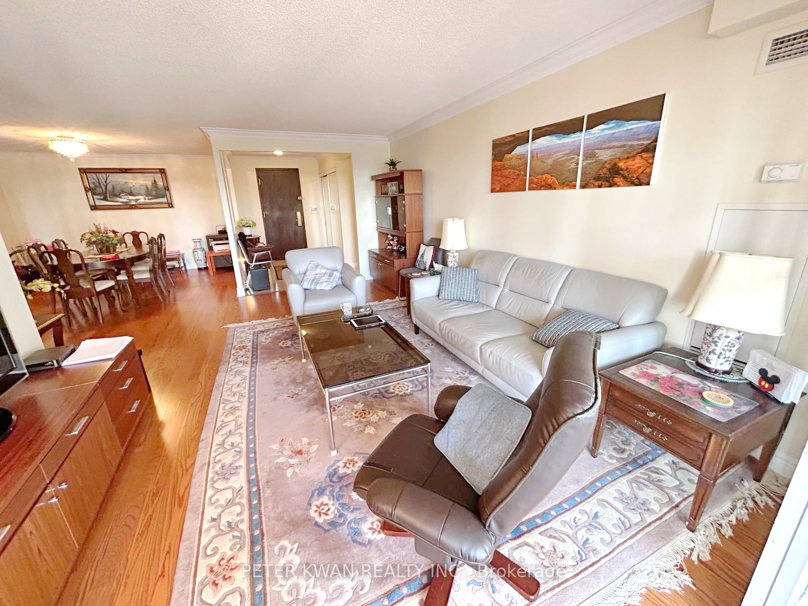 138 Bonis Ave, #618