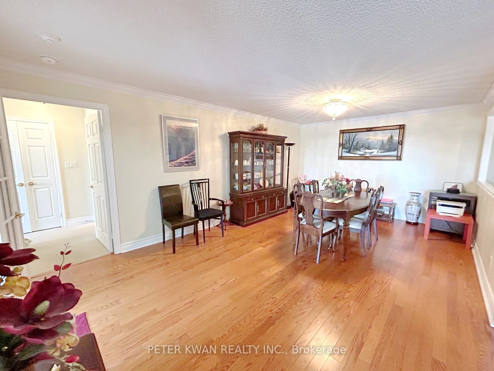 138 Bonis Ave, #618