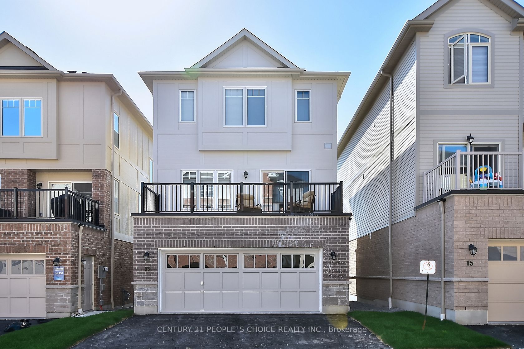 13 Devineridge Ave