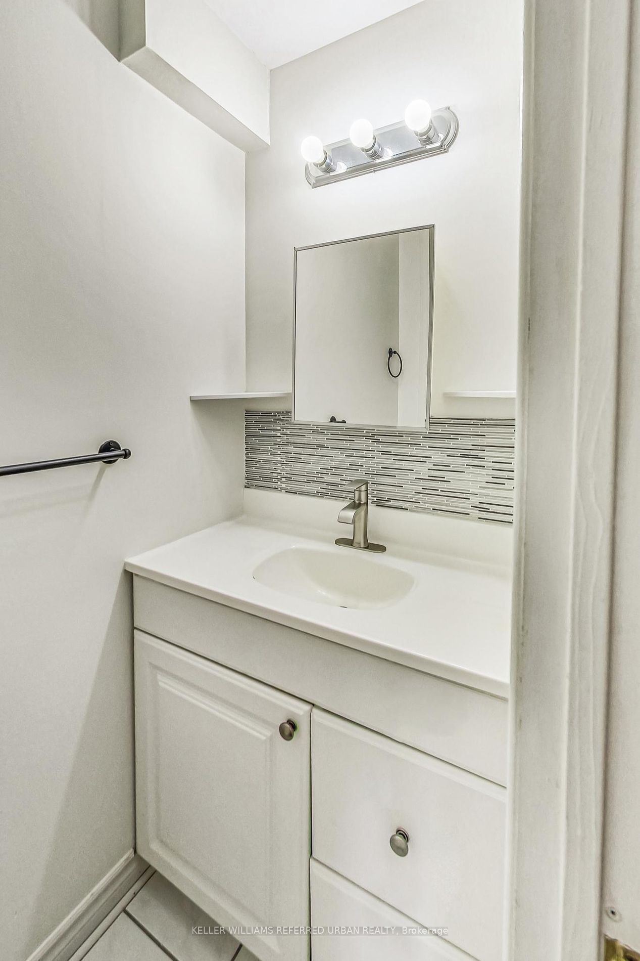 30 Dooley Cres