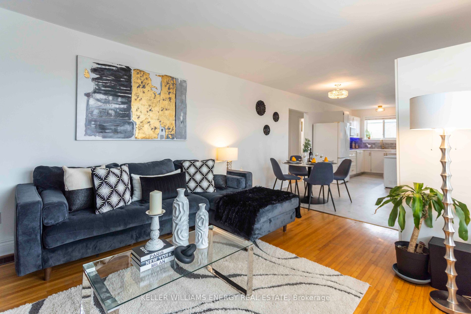 924 Greenwood Cres