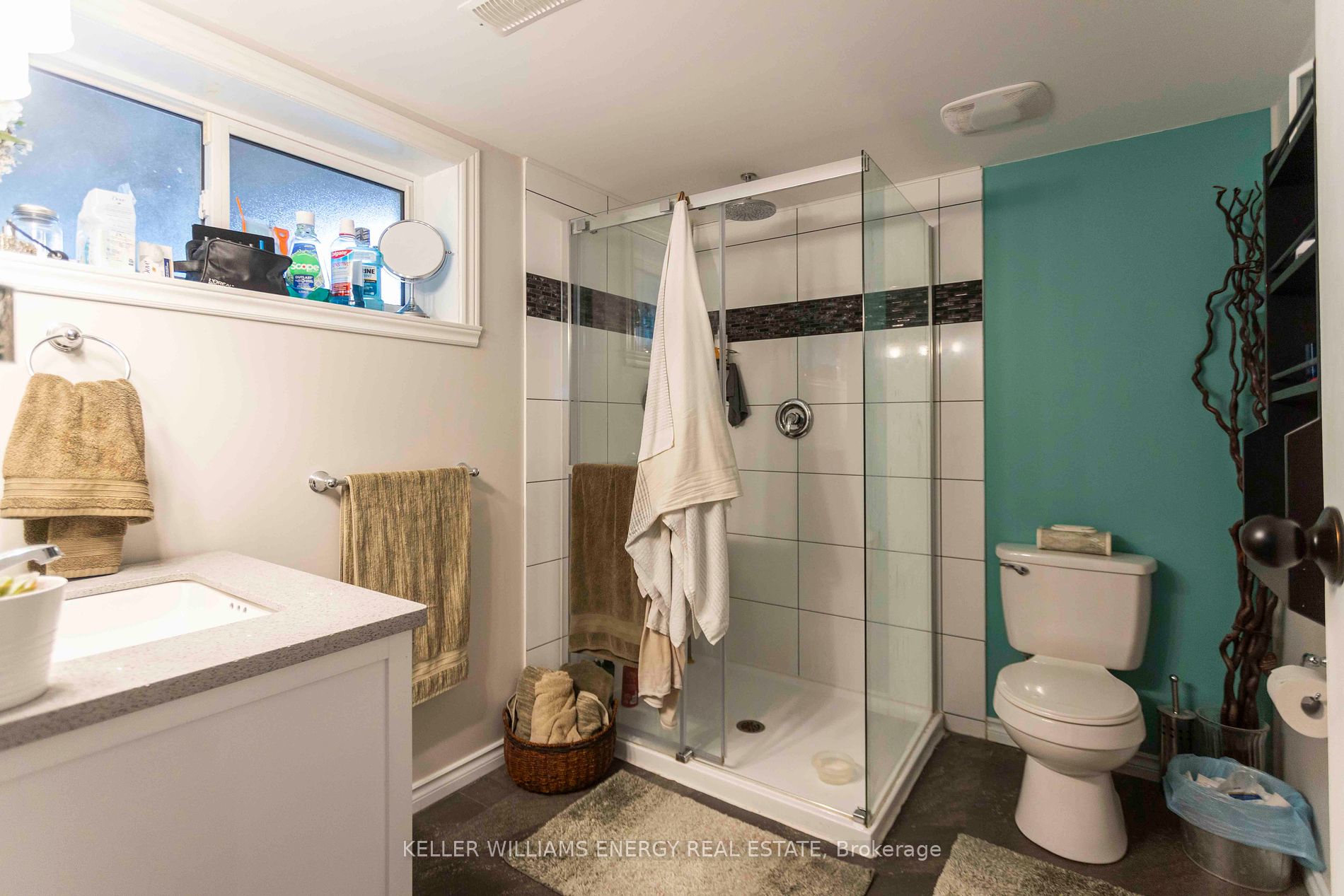 924 Greenwood Cres