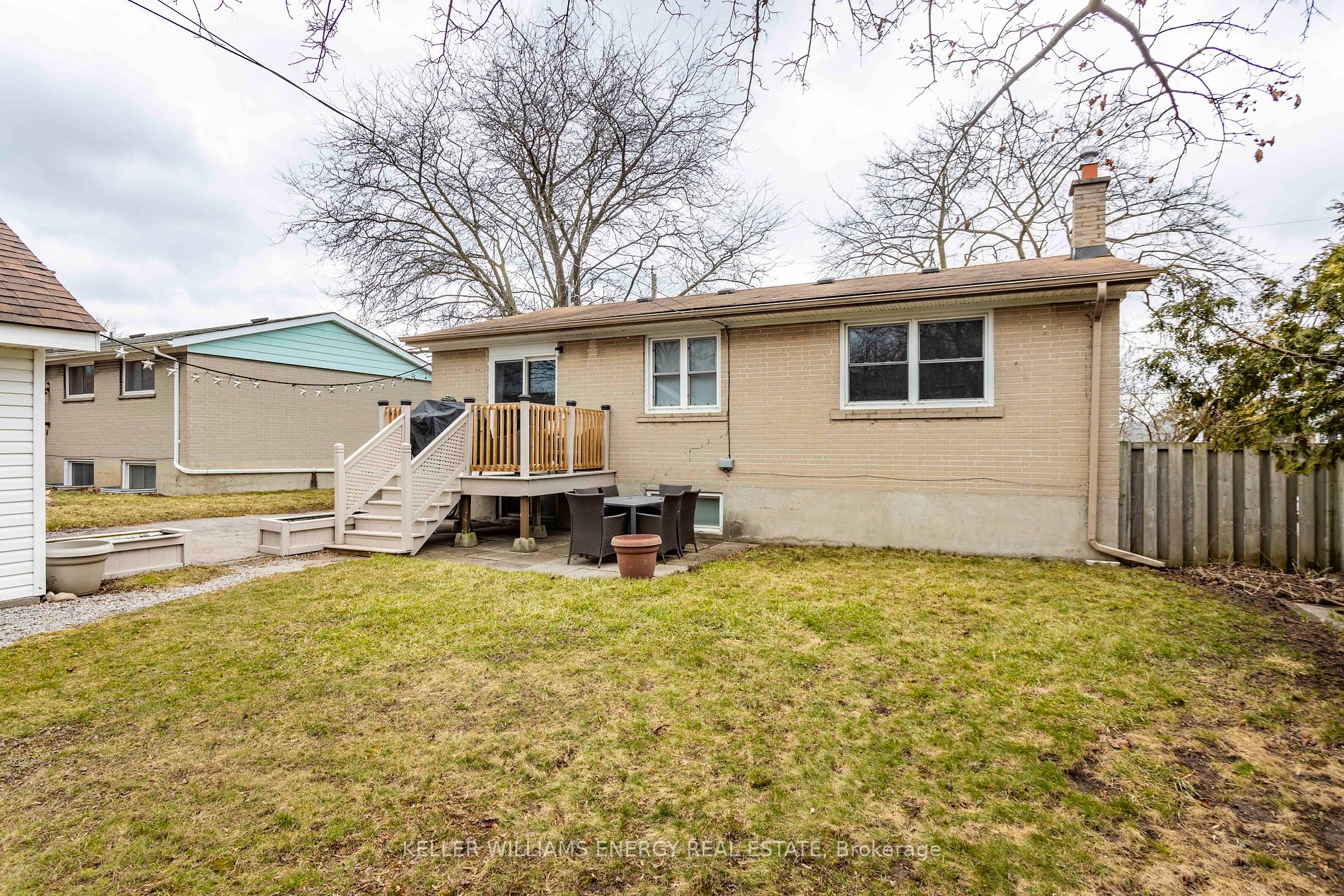 924 Greenwood Cres