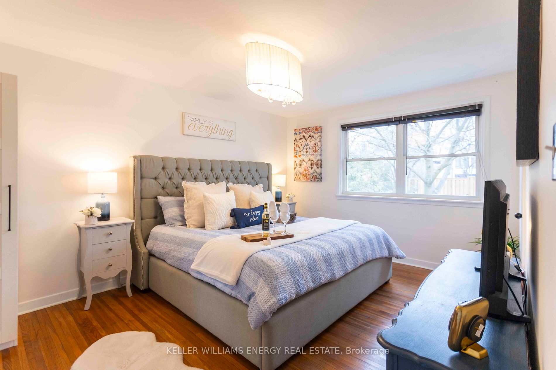 924 Greenwood Cres
